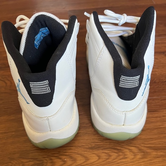 Nike Air Jordan 11 Legend Blue 2014 Size 6Y White Ice Blue - Picture 3 of 6